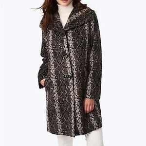 Bernardo Women's Long Sleeve Polyester Blend Snakeskin Print Coat, Size Small